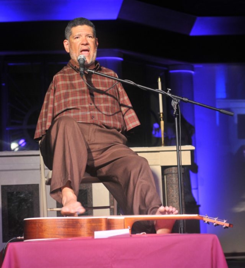 9 photos that show the strength of the human spirit