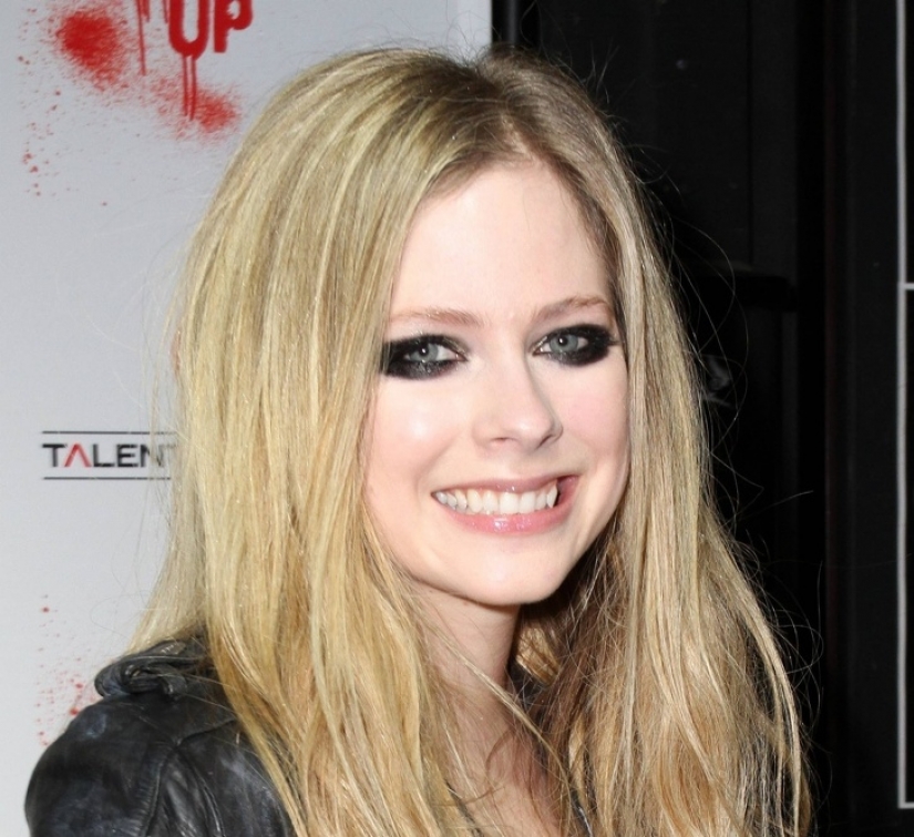 9 types of smiles and what they mean