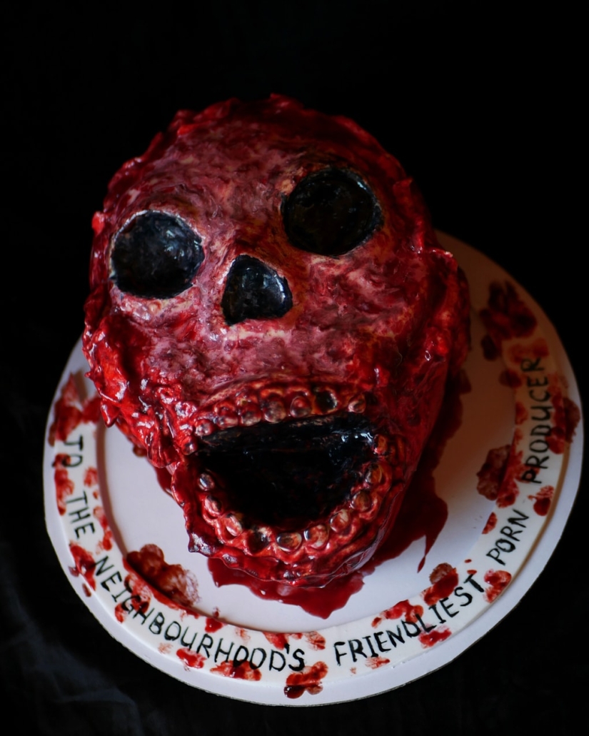 A basin of olivier, dumplings, a dead pigeon and other ironic cakes of a pastry chef from St. Petersburg