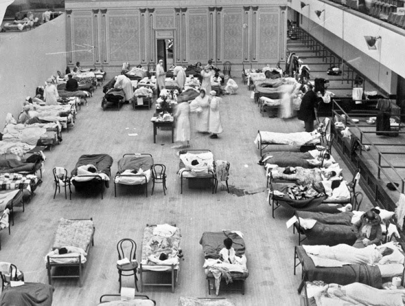 A hundred years ago, the world was raging "Spanish flu"