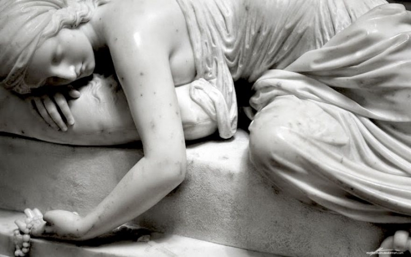 A living heart beats under the marble skin