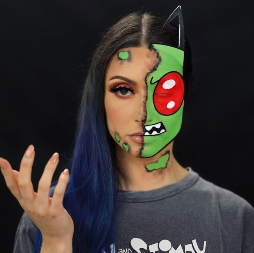 A master of disguise, cosplayers Annie Thomas