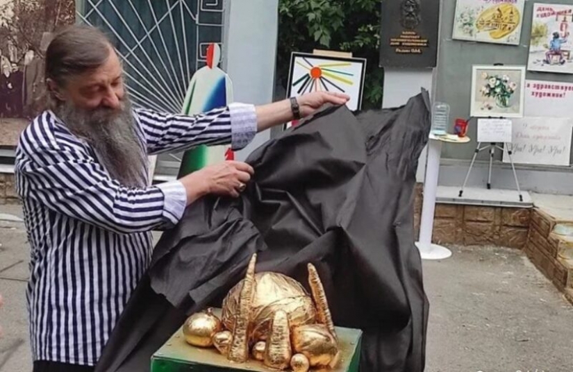 A monument to borsch was opened in Kursk. Vegetarian A monument to borsch was opened in Kursk. Vegetarian