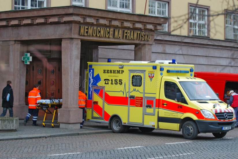 A resident of the Czech Republic wanted to blow up a mole, but almost lost his legs