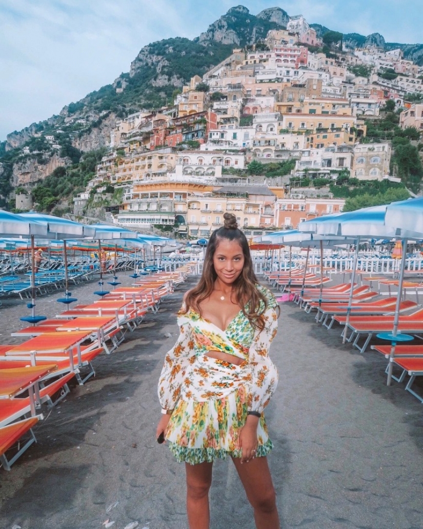 A resourceful Australian woman earns money by renting out her clothes and buying new outfits A resourceful Australian woman earns money by renting out her clothes and buying new outfits