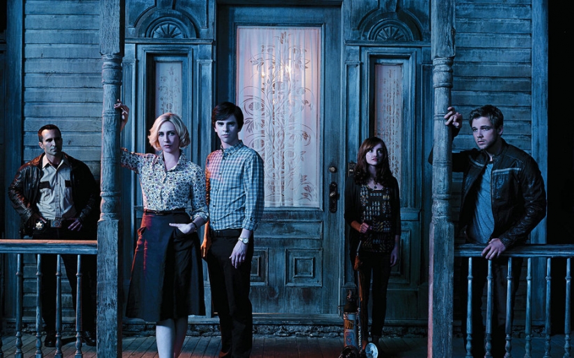 Abandoned film sets of grossing films