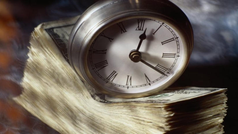 Accounting of unheard-of kindness: to whom does Russia forgive Soviet debts?