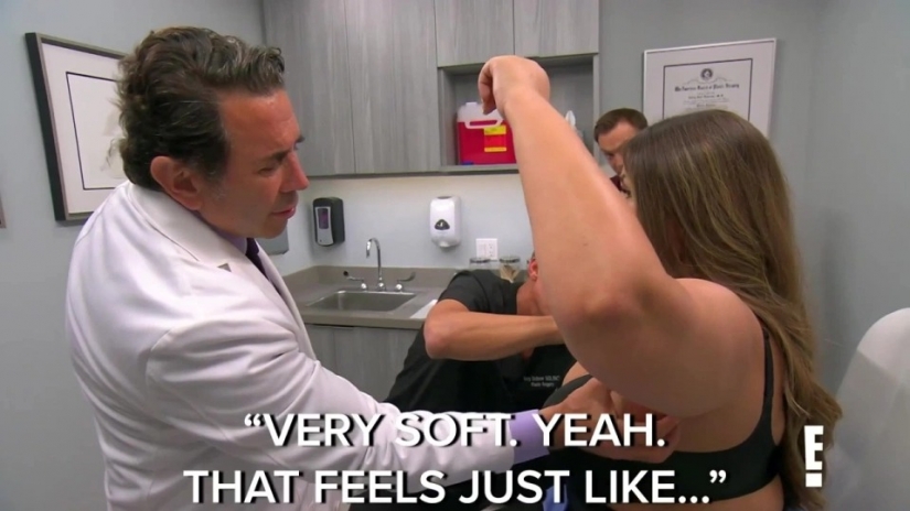 After giving birth, the American woman grew "breasts" under her arms, from which milk oozed