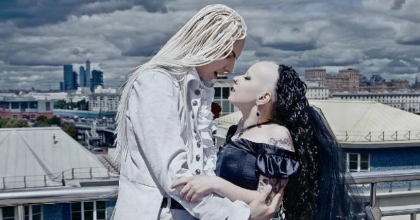 Ahora mira como esta pareja, razveselili Red de mi boda hace 10 años