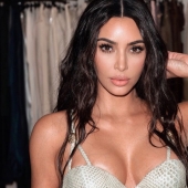 Al borde de una falta: El 15 más revelador escote de Kim Kardashian