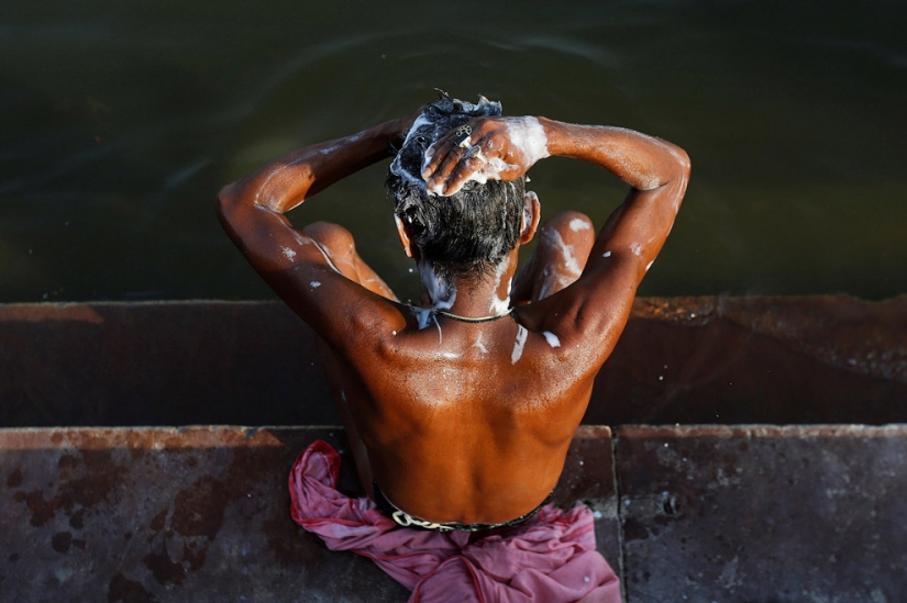 All colors of dirt: how Indians are killing the sacred river Ganges