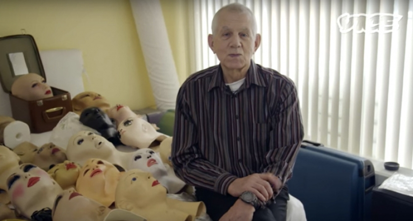 All our life — game, or Why people dress up in latex dolls