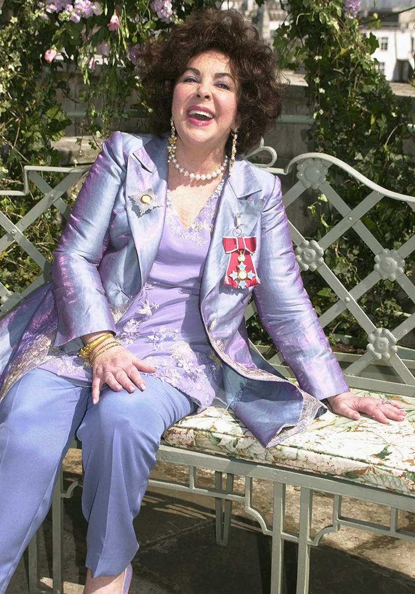 All the inheritance down the drain: the strangest items from the wills stars All the inheritance down the drain: the strangest items from the wills stars