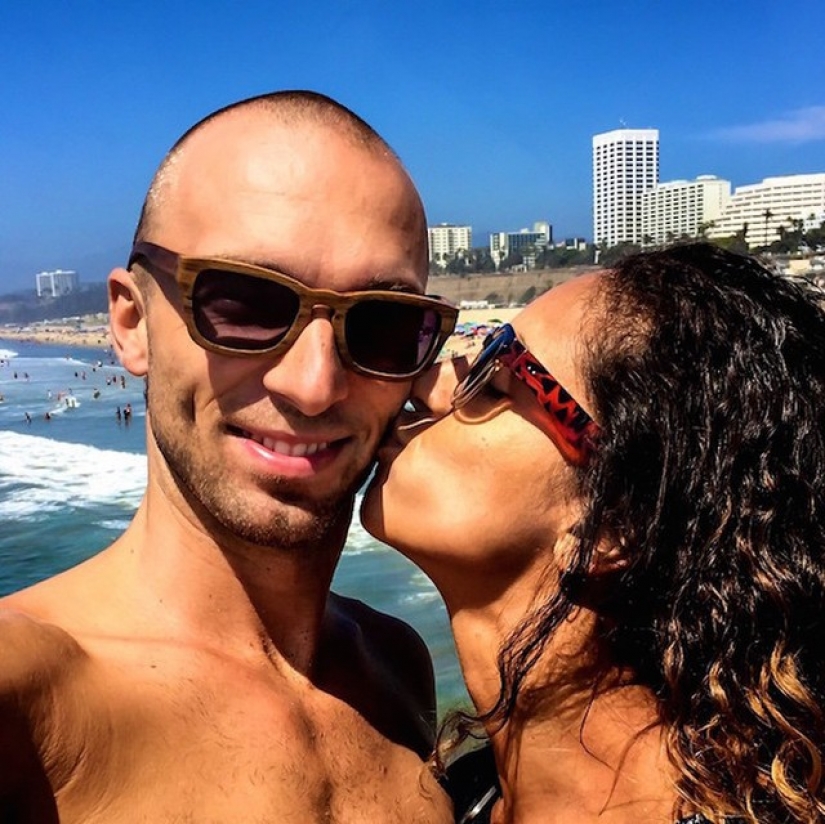 Amor y clases de yoga se pueden encontrar en todas partes Amor y clases de yoga se pueden encontrar en todas partes