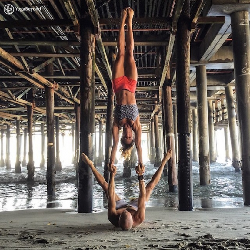 Amor y clases de yoga se pueden encontrar en todas partes Amor y clases de yoga se pueden encontrar en todas partes