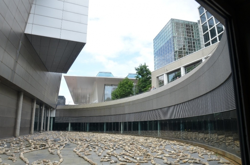 Amsterdam in figures and photos