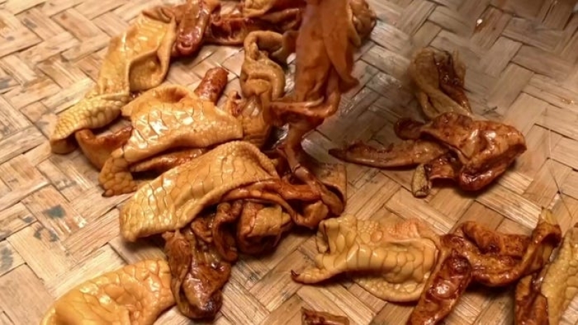 An Indonesian entrepreneur makes leather boots from leftover chicken legs An Indonesian entrepreneur makes leather boots from leftover chicken legs