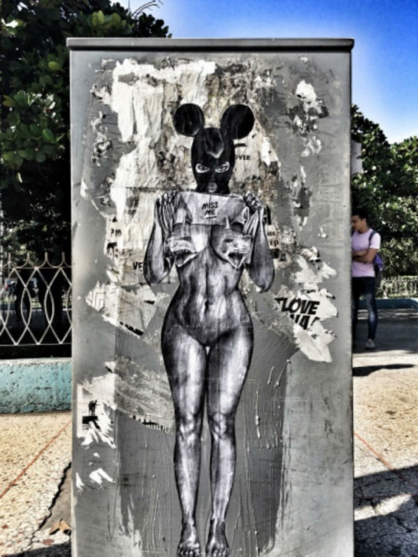 Art or highly artistic vandalism? Art or highly artistic vandalism?