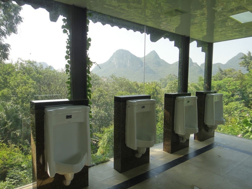 As in the palm of your hand: 20 toilet rooms from different parts of the world that amaze with magnificent views