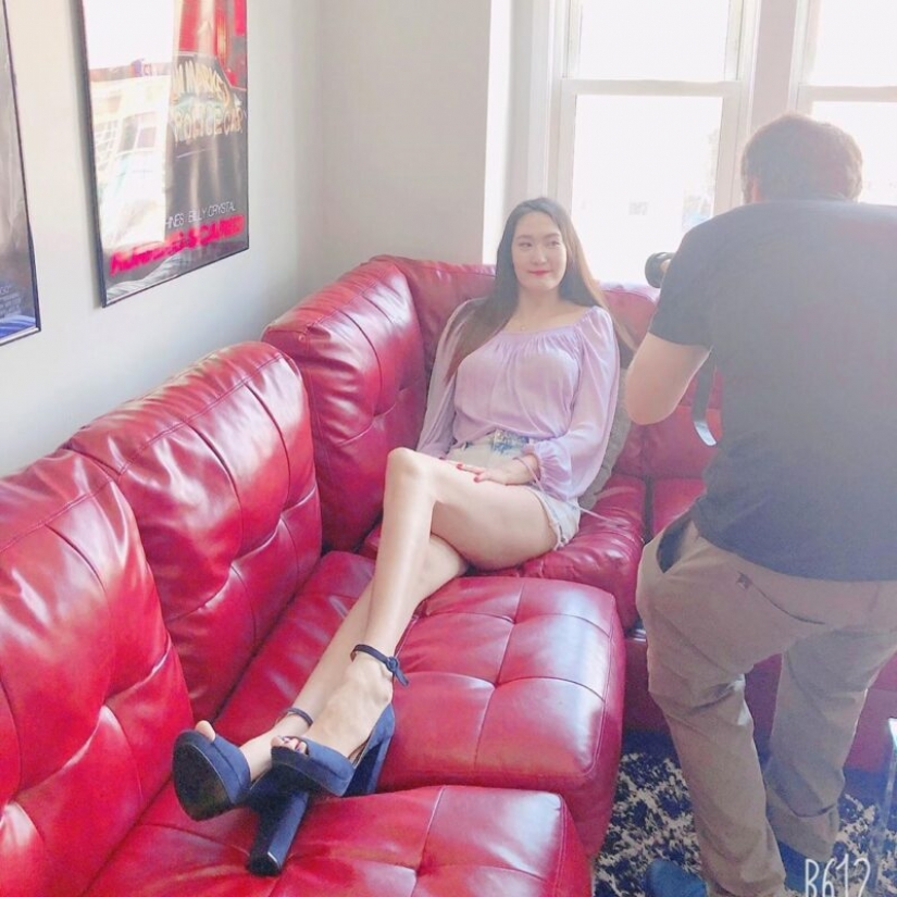 As Renee looks bad, the owner of the longest legs in the world