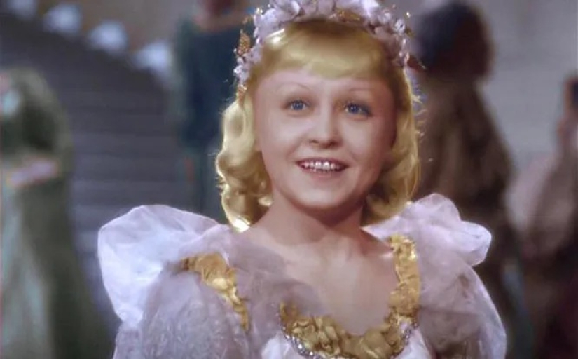 Audrey Hepburn, Yanina Zhaimo, Oleg Menshikov - adult actors who played teenagers Audrey Hepburn, Yanina Zhaimo, Oleg Menshikov - adult actors who played teenagers