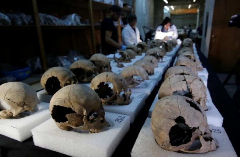 Aztec tower made of human skulls discovered in Mexico City