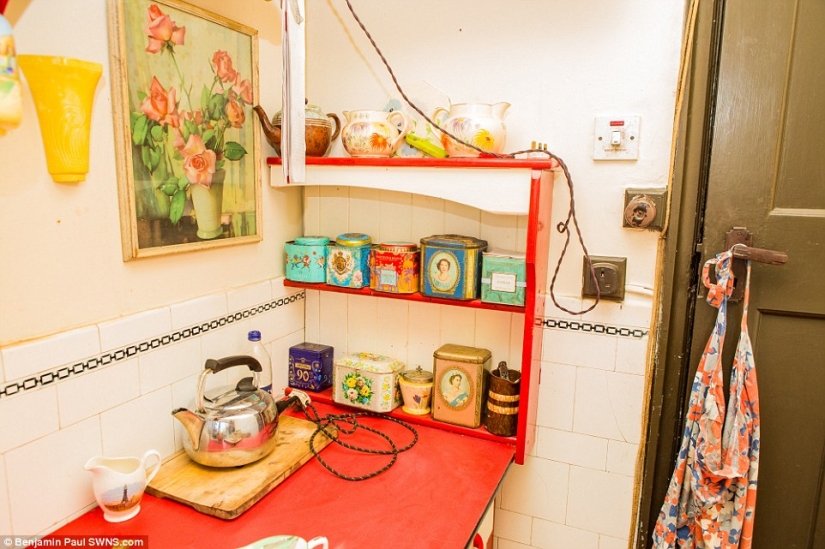 Back to the past: the British had transformed their house in the style of the 1930-ies