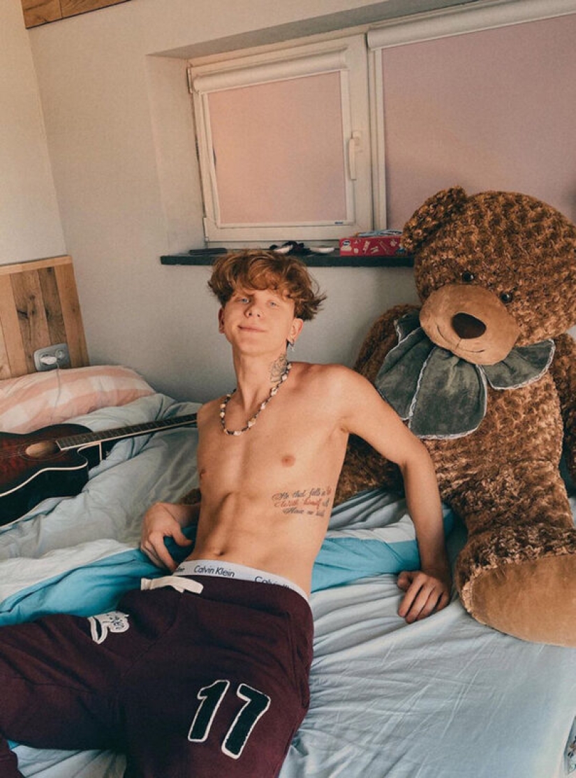 Bared: stars that accidentally (or not) "lit up" intimate photos and videos Bared: stars that accidentally (or not) "lit up" intimate photos and videos