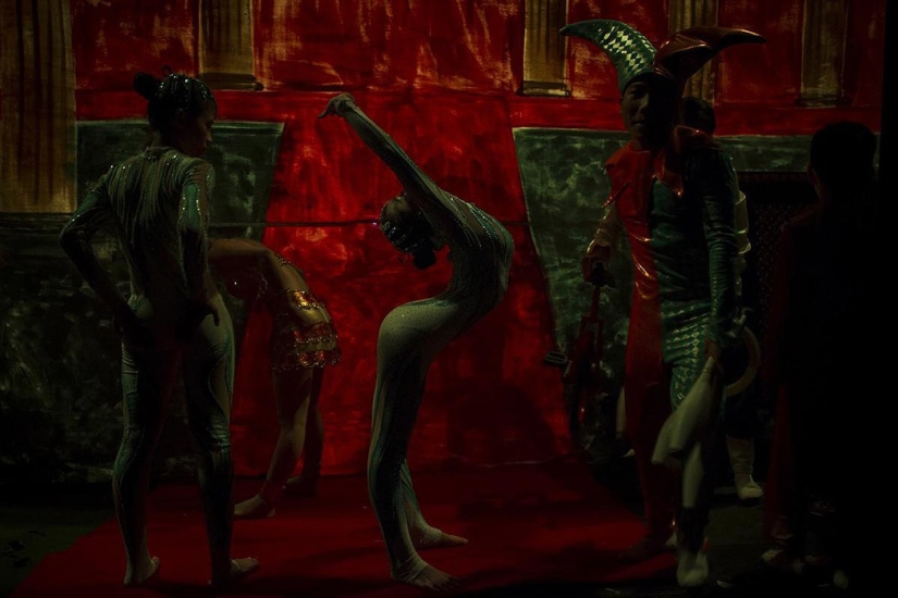 Be in character: The hard everyday life of Vietnamese circus performers Be in character: The hard everyday life of Vietnamese circus performers