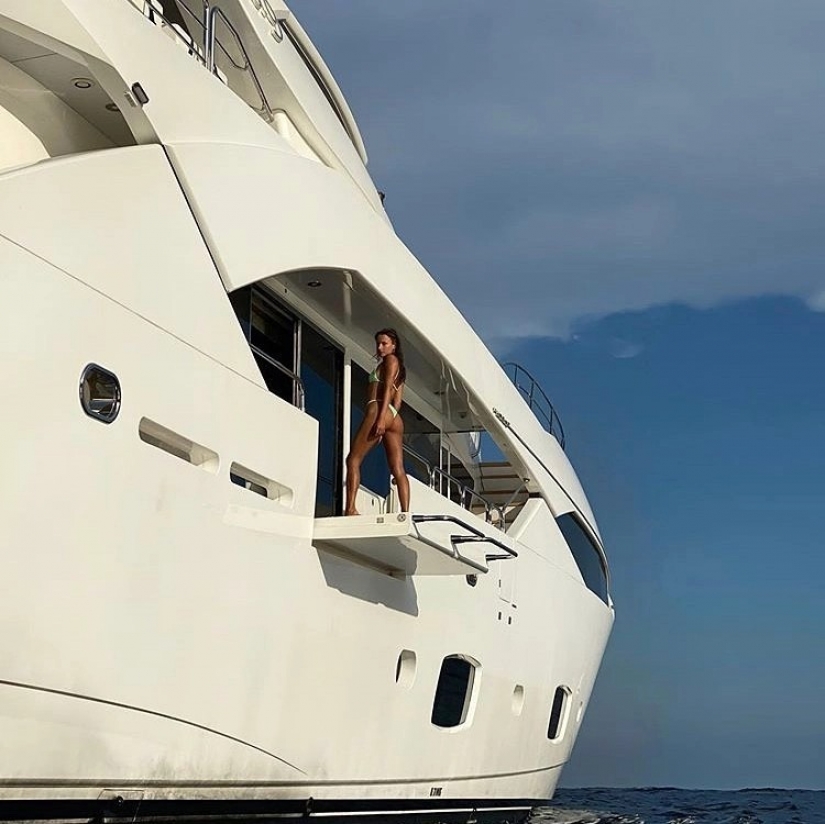 Beautiful life is not forbidden: golden youth brags about traveling after quarantine on Rich Kids of Instagram Beautiful life is not forbidden: golden youth brags about traveling after quarantine on Rich Kids of Instagram