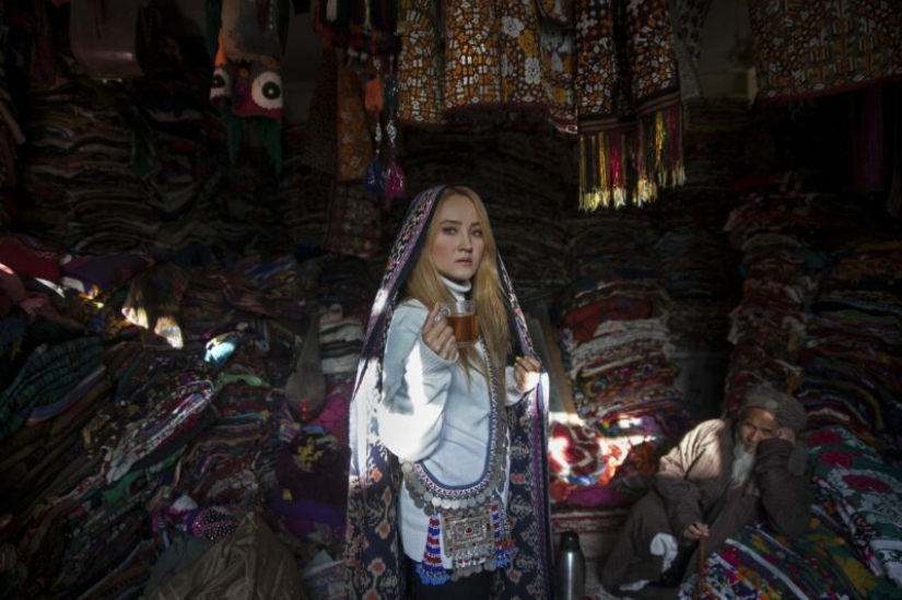 Beauty against war in the works of the photographer from Afghanistan Fatima Hossaini