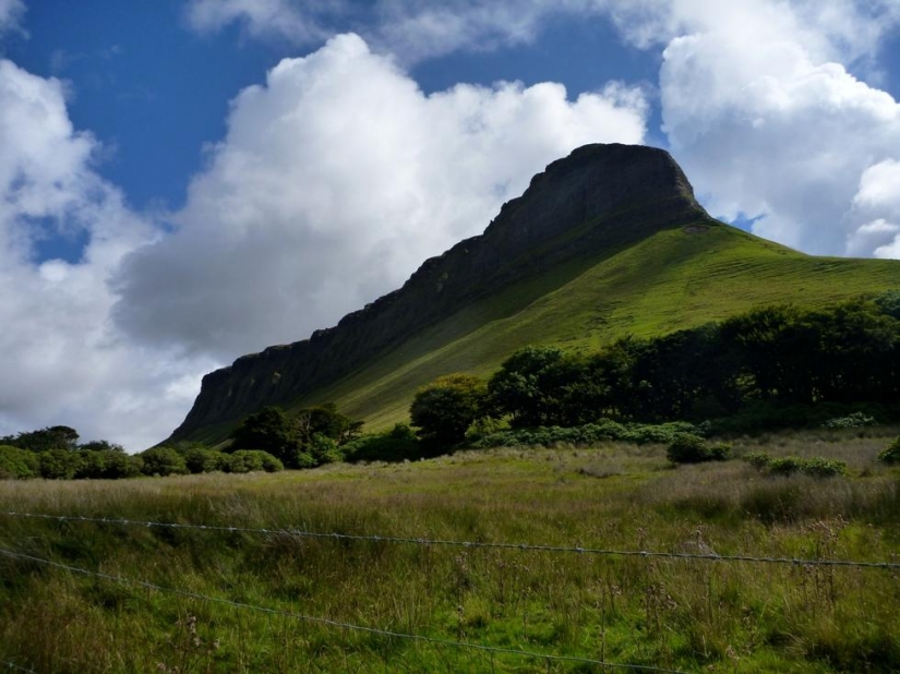 Ben-Bulben — surprisingly beautiful mountain in County Sligo Ben-Bulben — surprisingly beautiful mountain in County Sligo