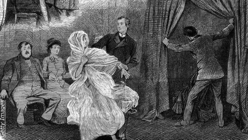 Between Worlds: The Story of Florence Cook, the Woman who Spoke to Ghosts