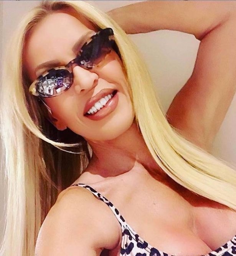 Big money and cocaine from stress: a famous porn actress told about the underside of the sex industry of the 80s