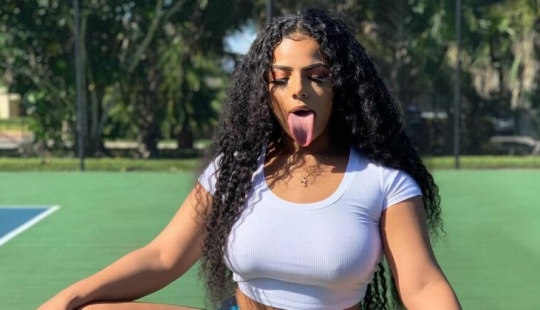 Blogger de los estados UNIDOS se ha ganado una larga lengua de una fortuna