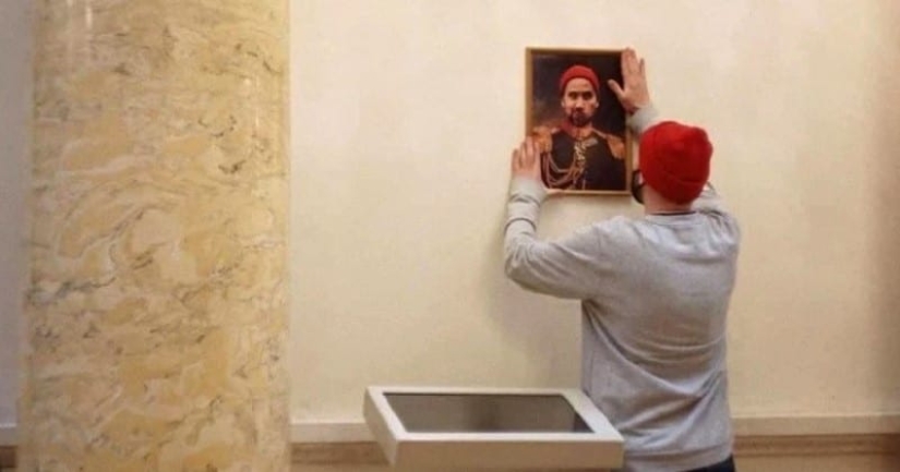 Blogger de San Petersburgo colgó su retrato en el Hermitage y causó un escándalo