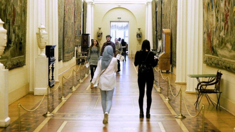 Blogger de San Petersburgo colgó su retrato en el Hermitage y causó un escándalo