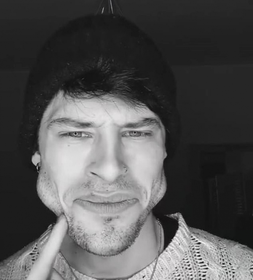 Bombeado: italiano divertido TikTok usuarios triangular mandíbulas