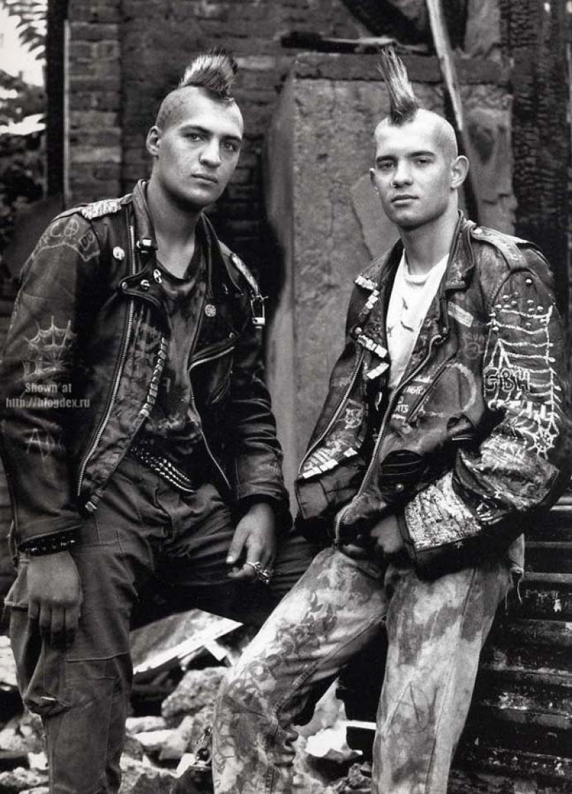British subcultures of the 1970s and 1990s British subcultures of the 1970s and 1990s