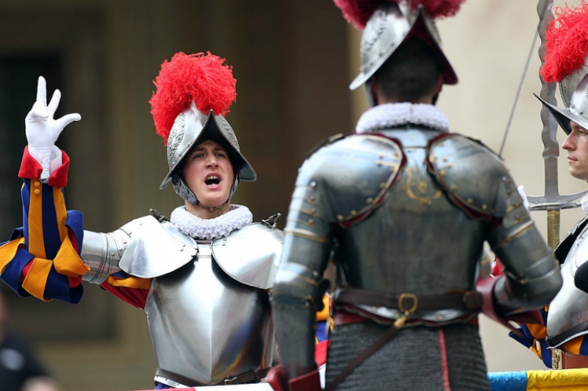 Caminar alrededor del Vaticano: ¿qué hay detrás de las paredes de un estado independiente en el centro de Roma