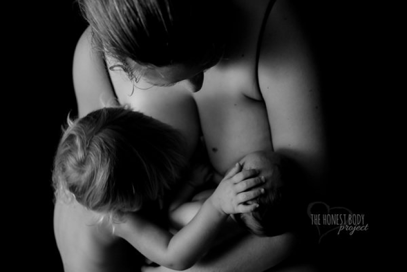 Candid photo project: how to actually look women after childbirth
