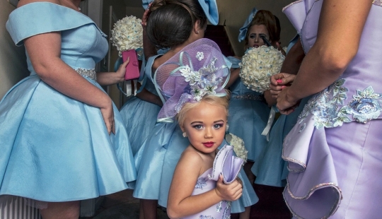 Caravan: The Secret Life of Irish Gypsies in Joseph Philip Bevillard's poignant photographs