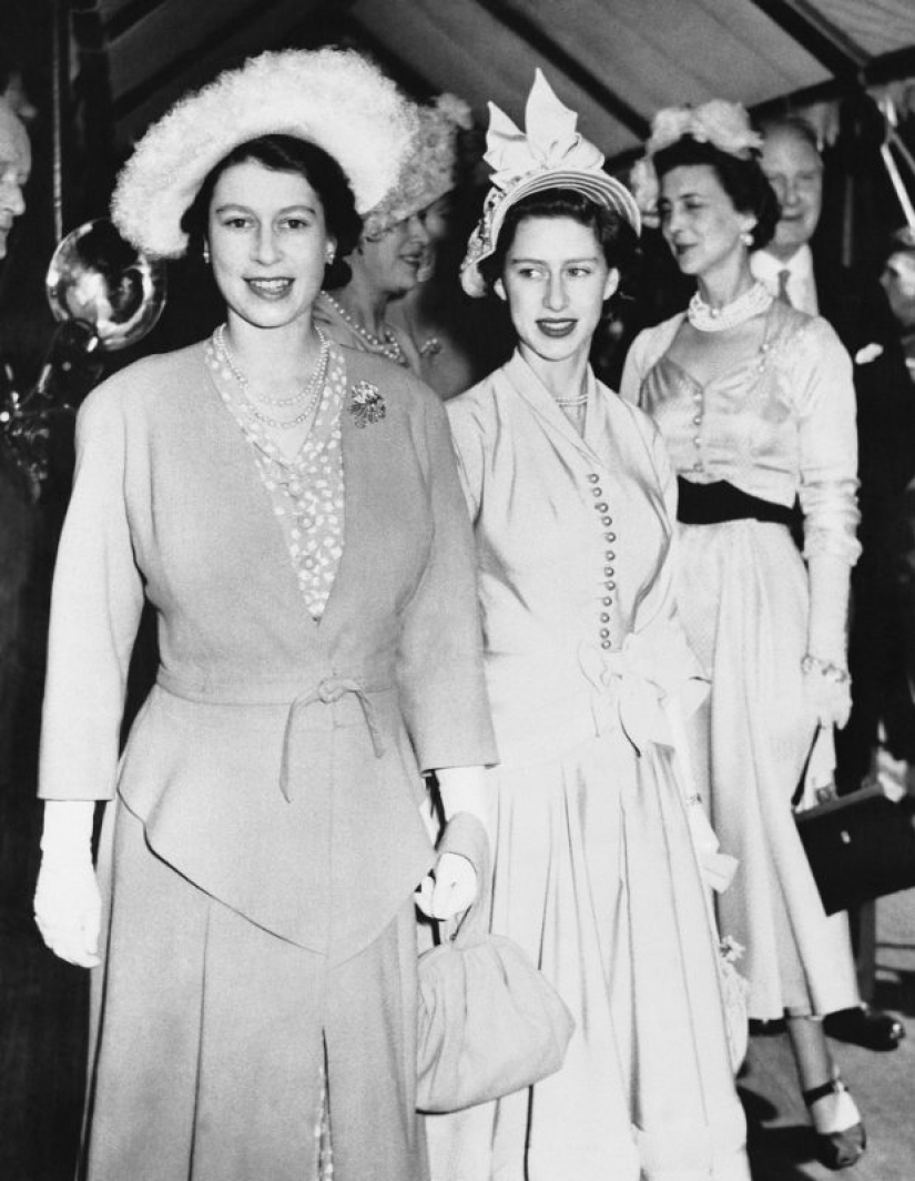 Cheating husband, fun-relatives and 4 the mystery of Queen Elizabeth II, which is not to say