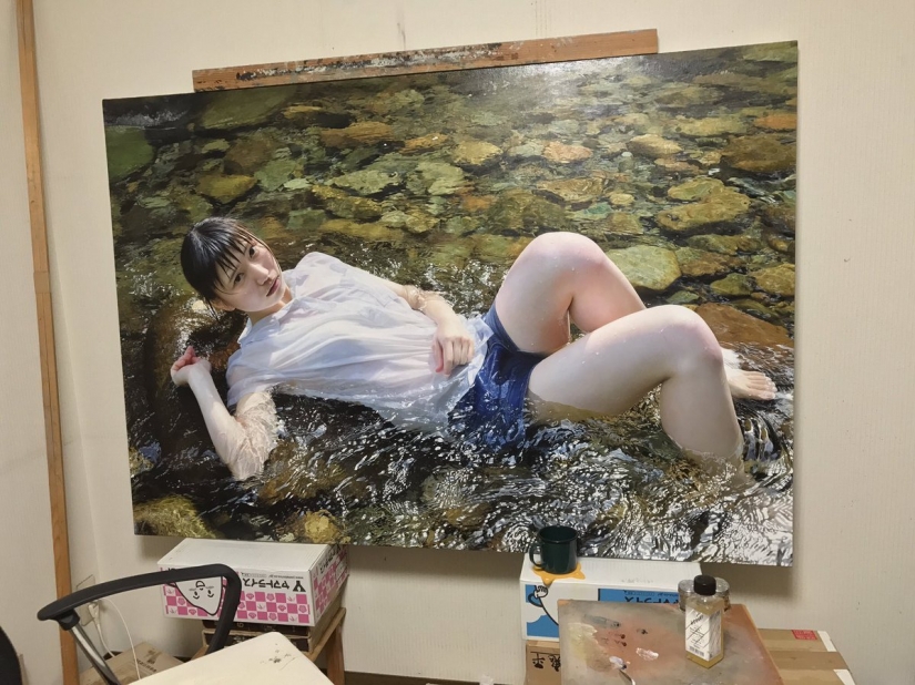 Chica no: pinturas de Hiroshima para distinguir de fotos Chica no: pinturas de Hiroshima para distinguir de fotos