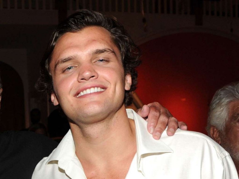 Children of stars: guess who their famous parents are