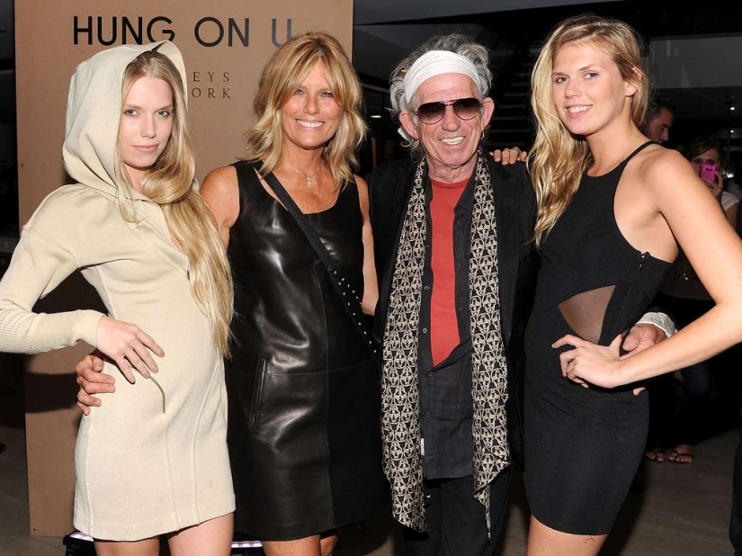 Children of stars: guess who their famous parents are