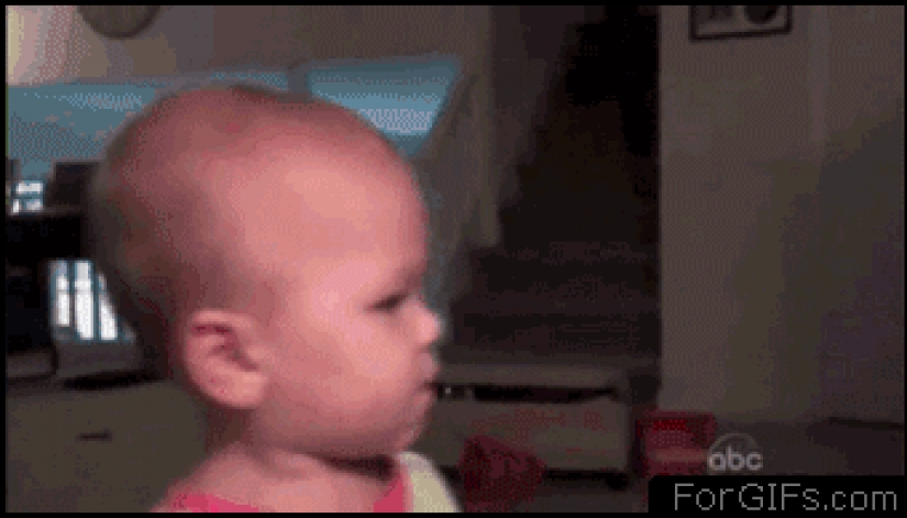 Children who can't believe his eyes Children who can't believe his eyes