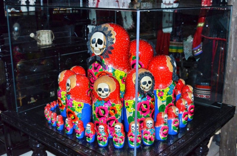 Children's Playground, a zoo, a pleasure coach, and other entertainment Novosibirsk crematorium Children's Playground, a zoo, a pleasure coach, and other entertainment Novosibirsk crematorium