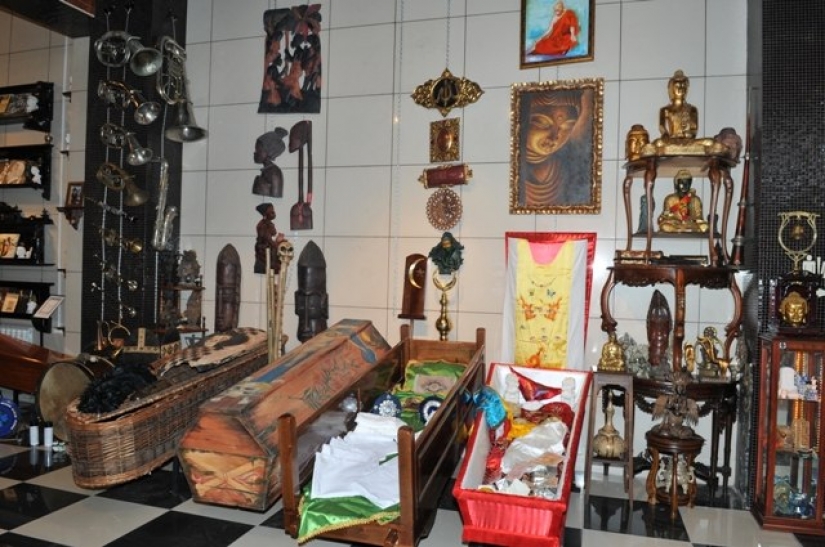 Children's Playground, a zoo, a pleasure coach, and other entertainment Novosibirsk crematorium Children's Playground, a zoo, a pleasure coach, and other entertainment Novosibirsk crematorium