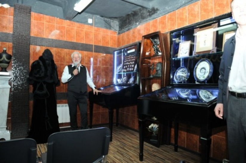 Children's Playground, a zoo, a pleasure coach, and other entertainment Novosibirsk crematorium Children's Playground, a zoo, a pleasure coach, and other entertainment Novosibirsk crematorium